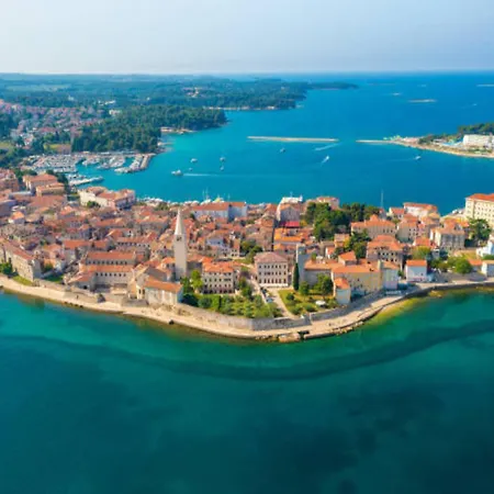 Spacious With Garden Porec