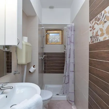 Spacious With Garden * Porec