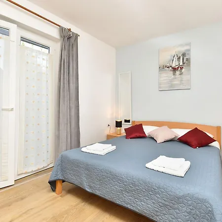 Spacious With Garden * Porec