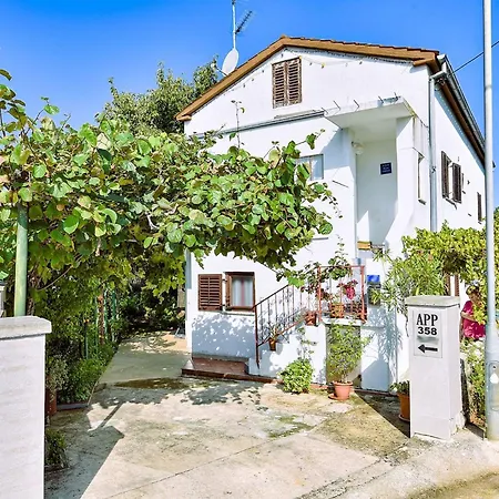 Apartment Spacious With Garden *