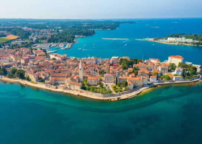 Spacious With Garden Porec