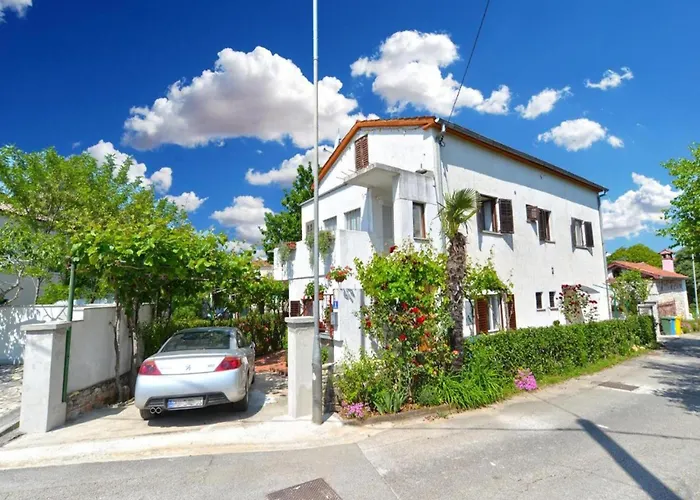 Spacious With Garden